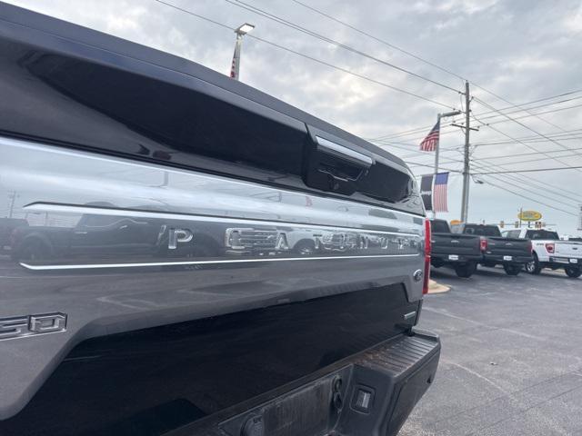 Photo of 2018 Shadow Black Ford F-150