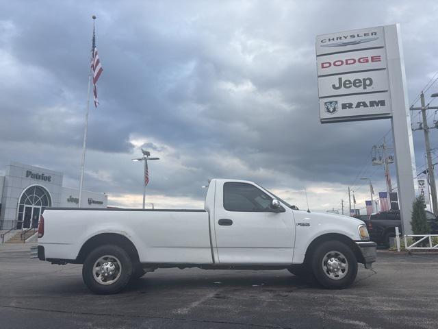 Photo of 1997 Oxford White Clearcoat Ford F-250