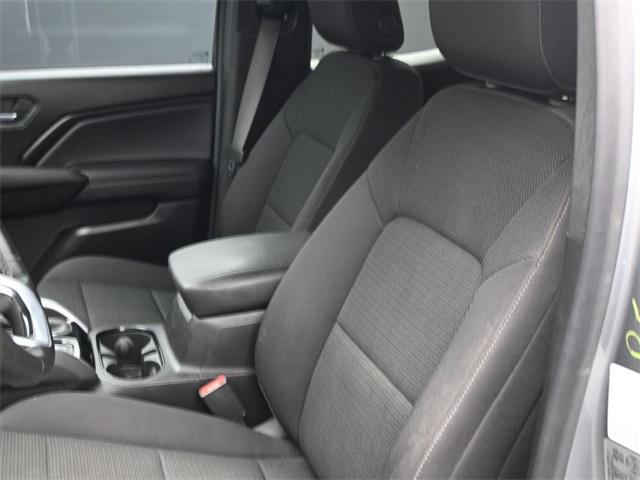 Photo of 2023 Sterling Gray Metallic Chevrolet Colorado