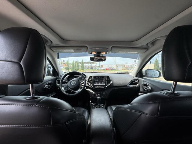 Photo of 2019 Billet Silver Metallic Clearcoat Jeep Cherokee