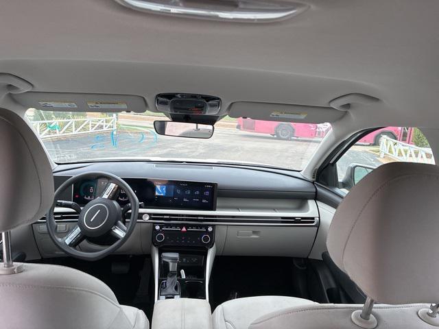 Photo of 2025 Serenity White Pearl Hyundai TUCSON