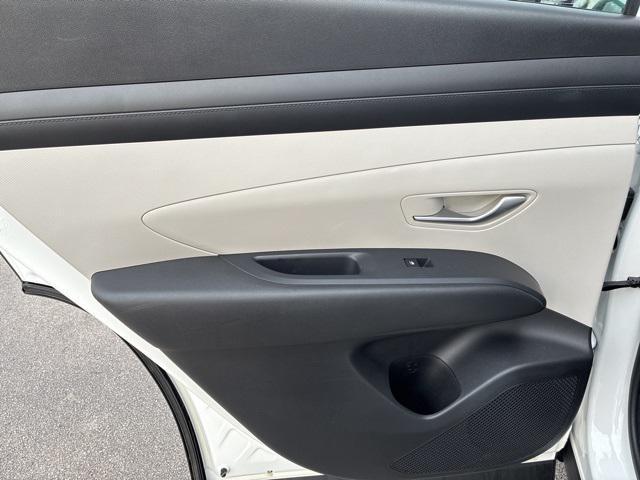 Photo of 2025 Serenity White Pearl Hyundai TUCSON