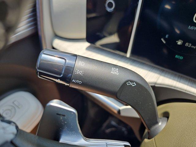 Photo of 2025 Gray Hyundai SANTA FE HEV