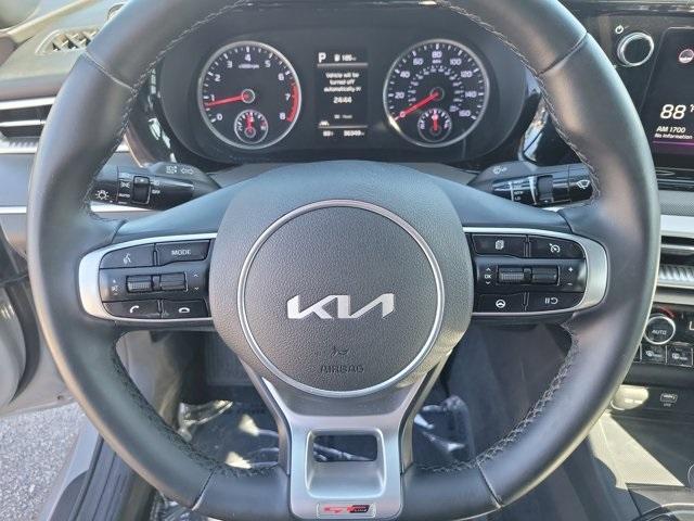 Photo of 2022 Wolf Gray Kia K5