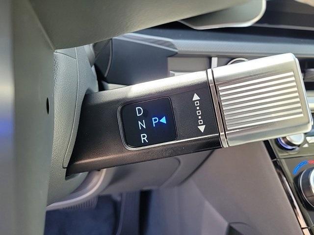 Photo of 2025 Shimmering Silver Hyundai SANTA FE