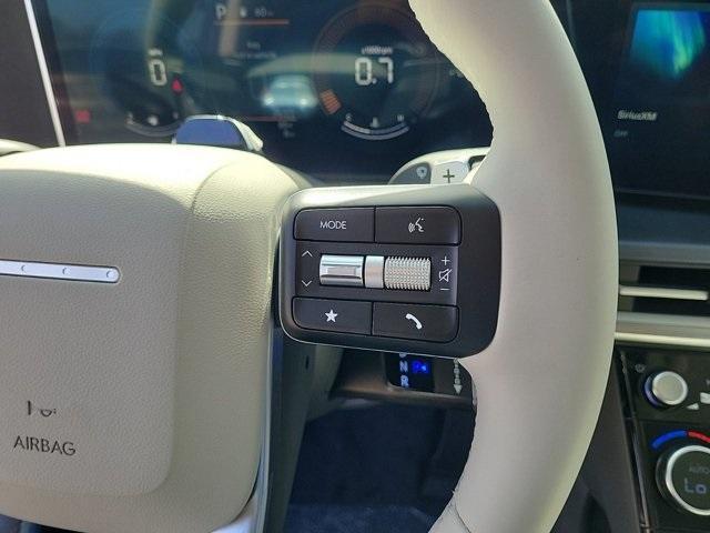 Photo of 2025 Shimmering Silver Hyundai SANTA FE