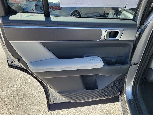 Photo of 2025 Shimmering Silver Hyundai SANTA FE