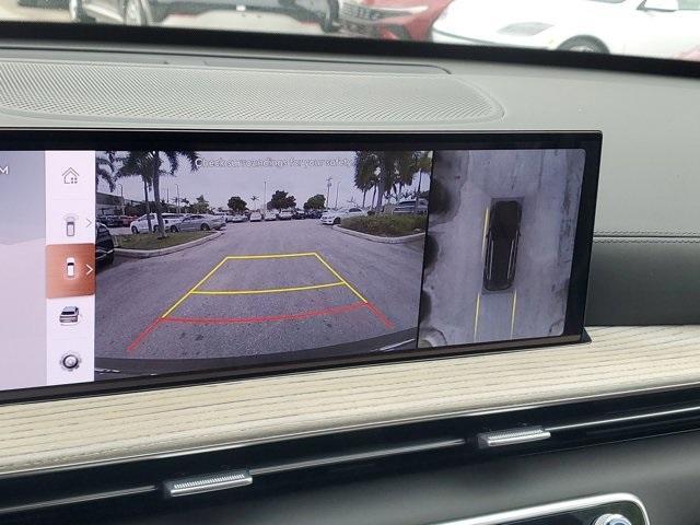 Photo of 2025 Vik Black Genesis GV80