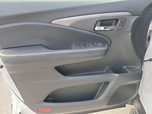 Photo of 2020 Platinum White Pearl Honda Pilot