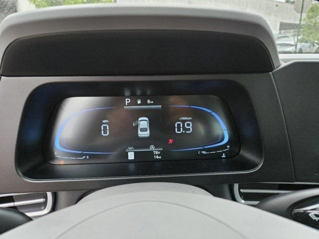Photo of 2025 Black Hyundai ELANTRA