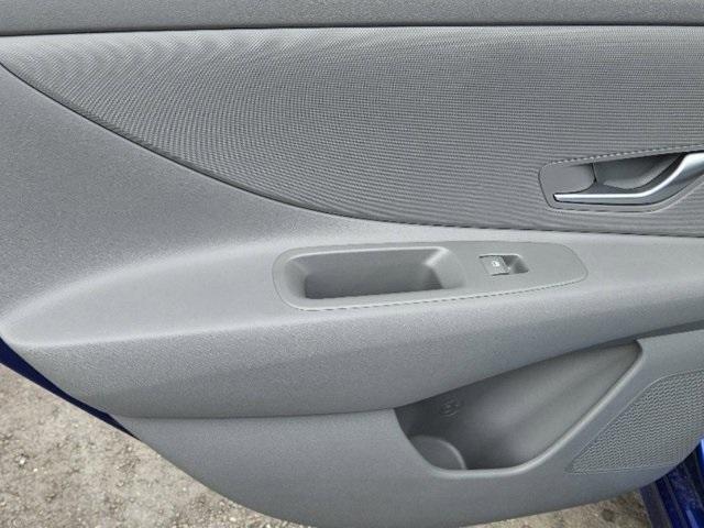Photo of 2025 Black Hyundai ELANTRA