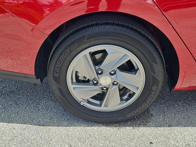 Photo of 2025 Red Hyundai ELANTRA
