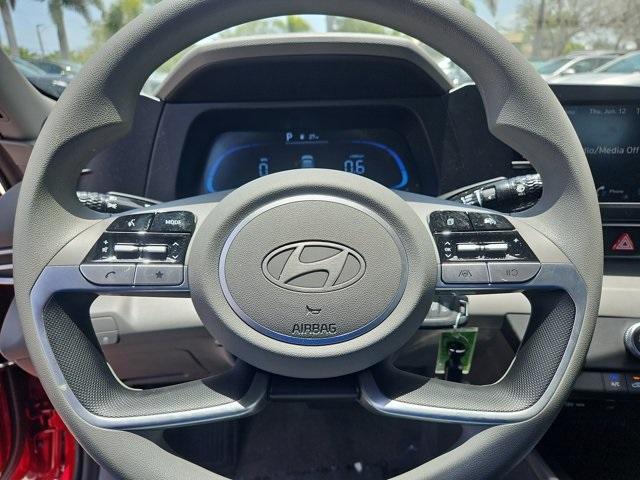 Photo of 2025 Red Hyundai ELANTRA
