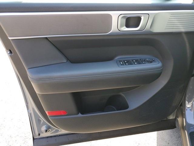 Photo of 2025 Hampton Gray Hyundai SANTA FE