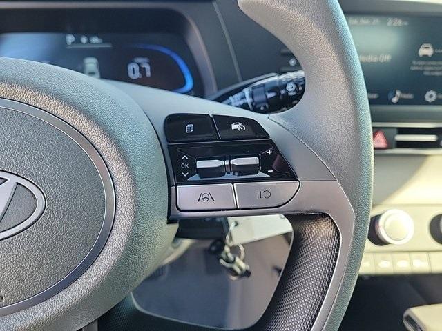 Photo of 2025 Red Hyundai ELANTRA