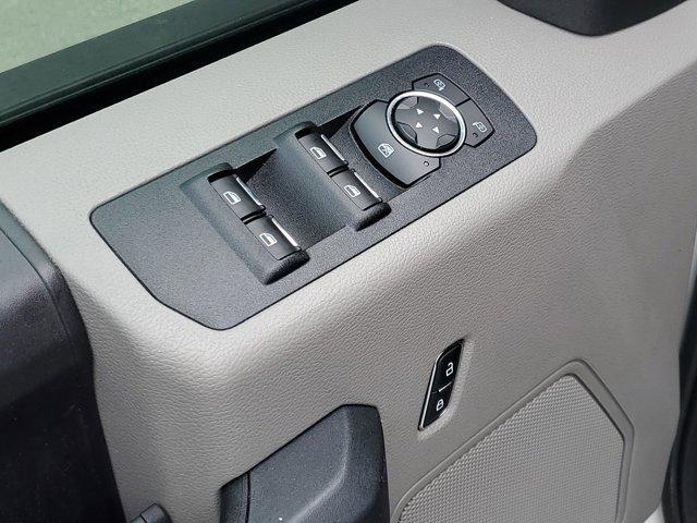 Photo of 2018 Oxford White Ford F-150