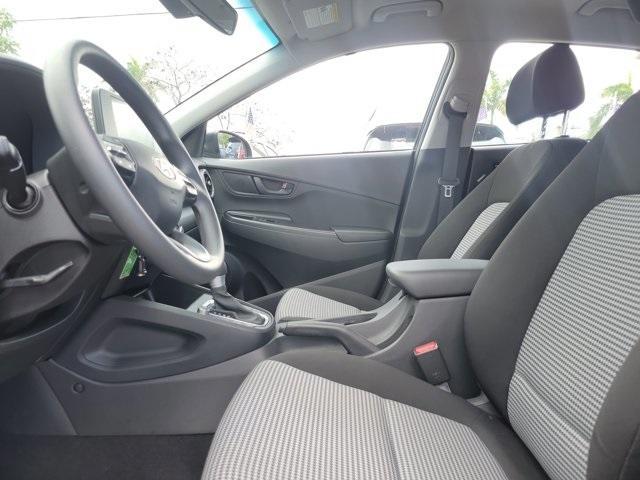 Photo of 2023 Abyss Black Pearl Hyundai KONA