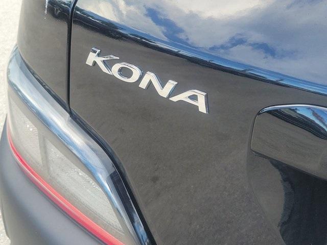 Photo of 2023 Abyss Black Pearl Hyundai KONA