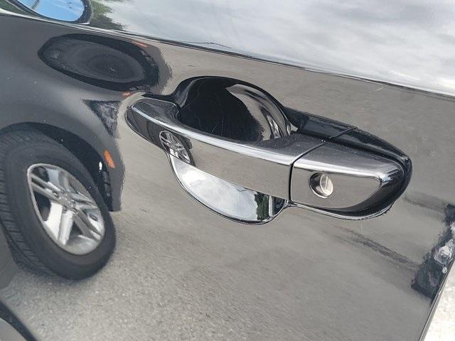 Photo of 2023 Abyss Black Pearl Hyundai KONA