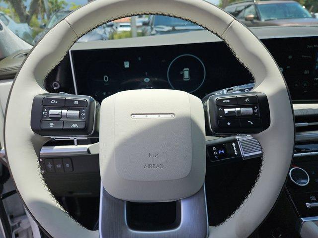 Photo of 2025 White Hyundai SANTA FE HEV