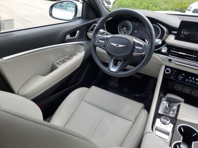 Photo of 2025 Uyuni White Genesis G70