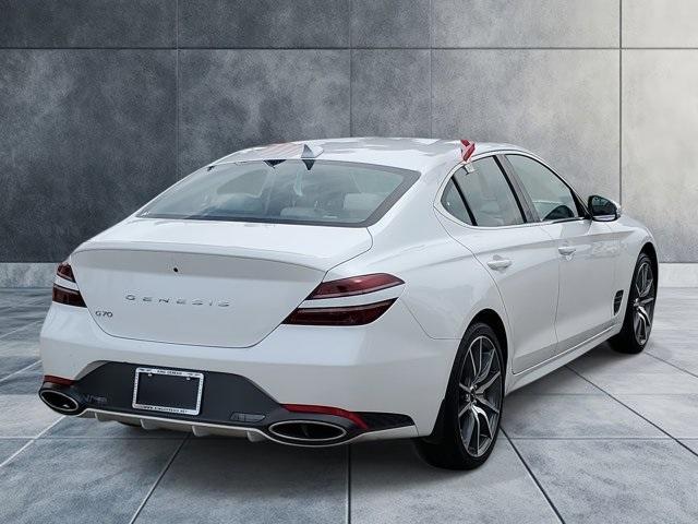 Photo of 2025 Uyuni White Genesis G70