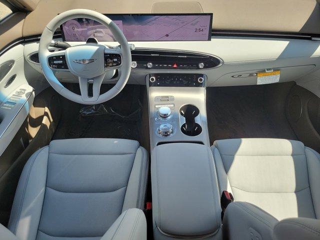 Photo of 2026 Uyuni White Genesis GV70
