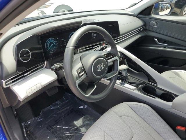 Photo of 2023 Intense Blue Hyundai ELANTRA