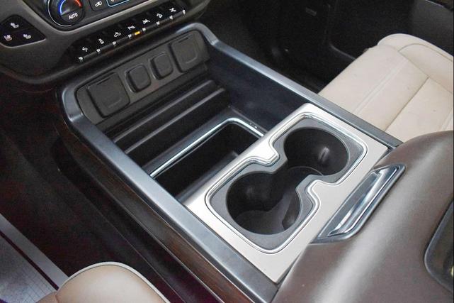 Photo of 2017 White Frost Tricoat GMC Sierra 1500