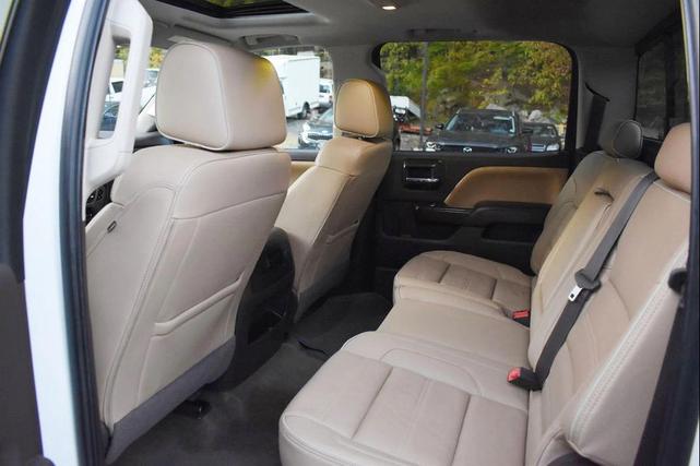 Photo of 2017 White Frost Tricoat GMC Sierra 1500