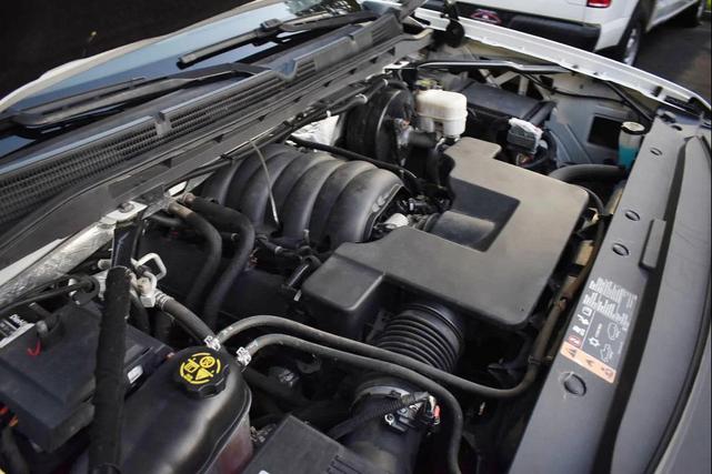 Photo of 2017 White Frost Tricoat GMC Sierra 1500