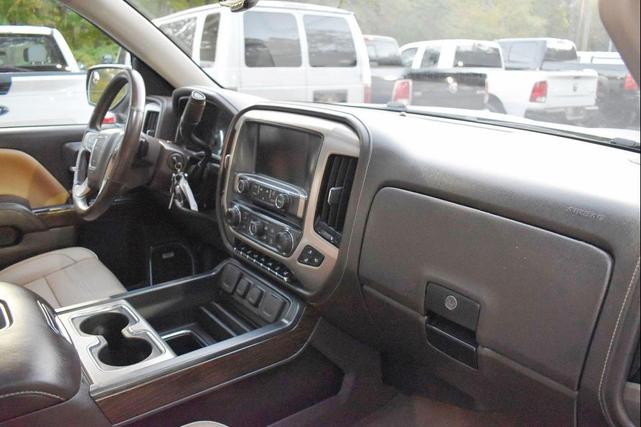 Photo of 2017 White Frost Tricoat GMC Sierra 1500