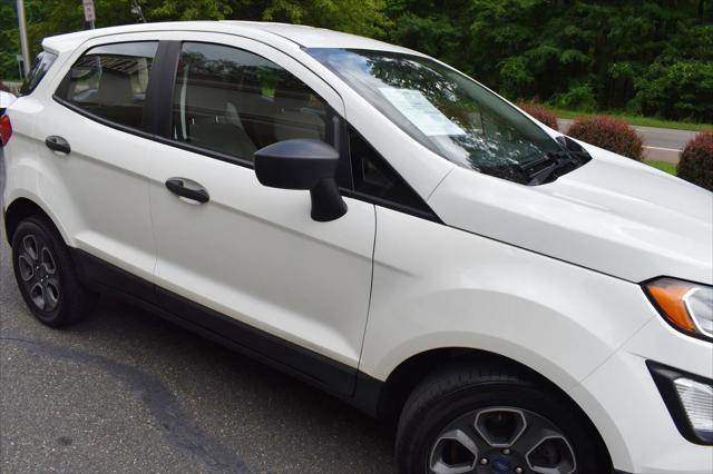 Photo of 2019 Diamond White Ford EcoSport