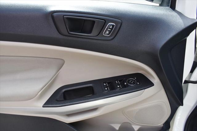 Photo of 2019 Diamond White Ford EcoSport