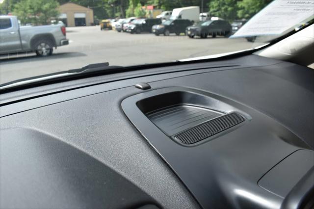 Photo of 2019 Diamond White Ford EcoSport