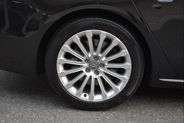 Photo of 2014 Black Audi A8