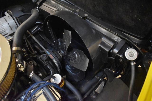 Photo of 1970 Yellow Chevrolet Corvette