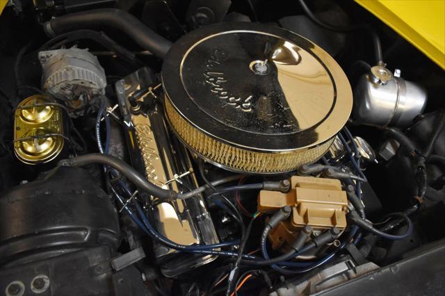 Photo of 1970 Yellow Chevrolet Corvette