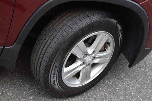 Photo of 2017 Burgunday Chevrolet Trax