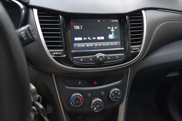 Photo of 2017 Burgunday Chevrolet Trax