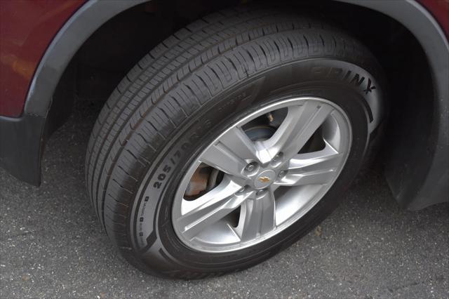 Photo of 2017 Burgunday Chevrolet Trax
