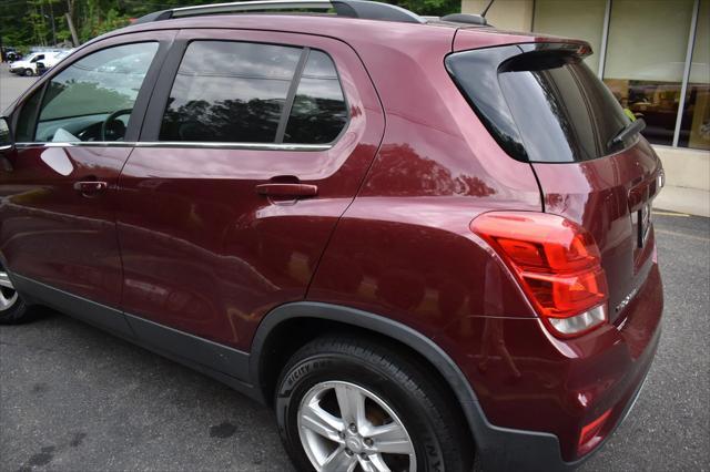 Photo of 2017 Burgunday Chevrolet Trax