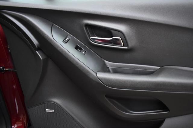 Photo of 2017 Burgunday Chevrolet Trax