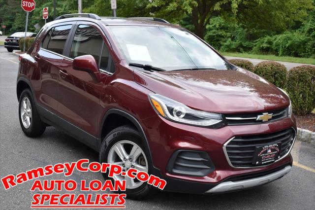 Photo of 2017 Burgunday Chevrolet Trax