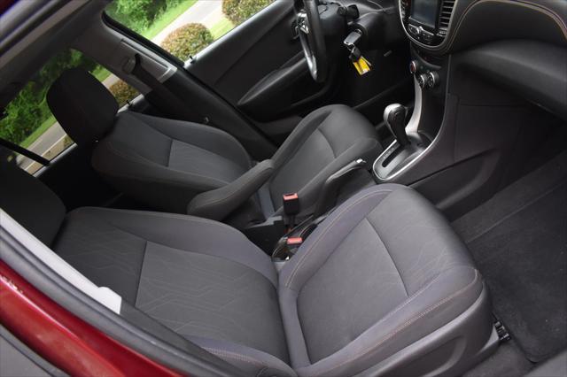 Photo of 2017 Burgunday Chevrolet Trax