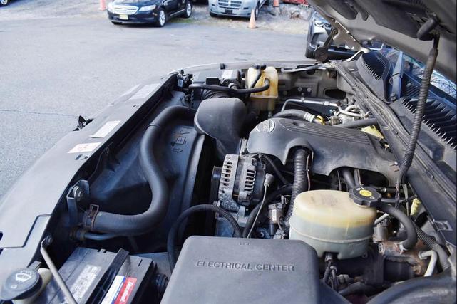 Photo of 2002 Beige Chevrolet Silverado 3500