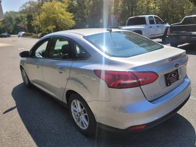 Photo of 2018 Ingot Silver Metallic Ford Focus