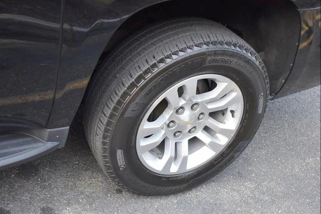 Photo of 2016 Black Chevrolet Suburban