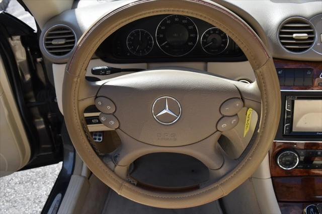 Photo of 2009 Beige Mercedes-Benz CLK-Class