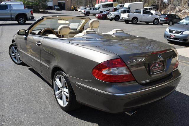Photo of 2009 Beige Mercedes-Benz CLK-Class